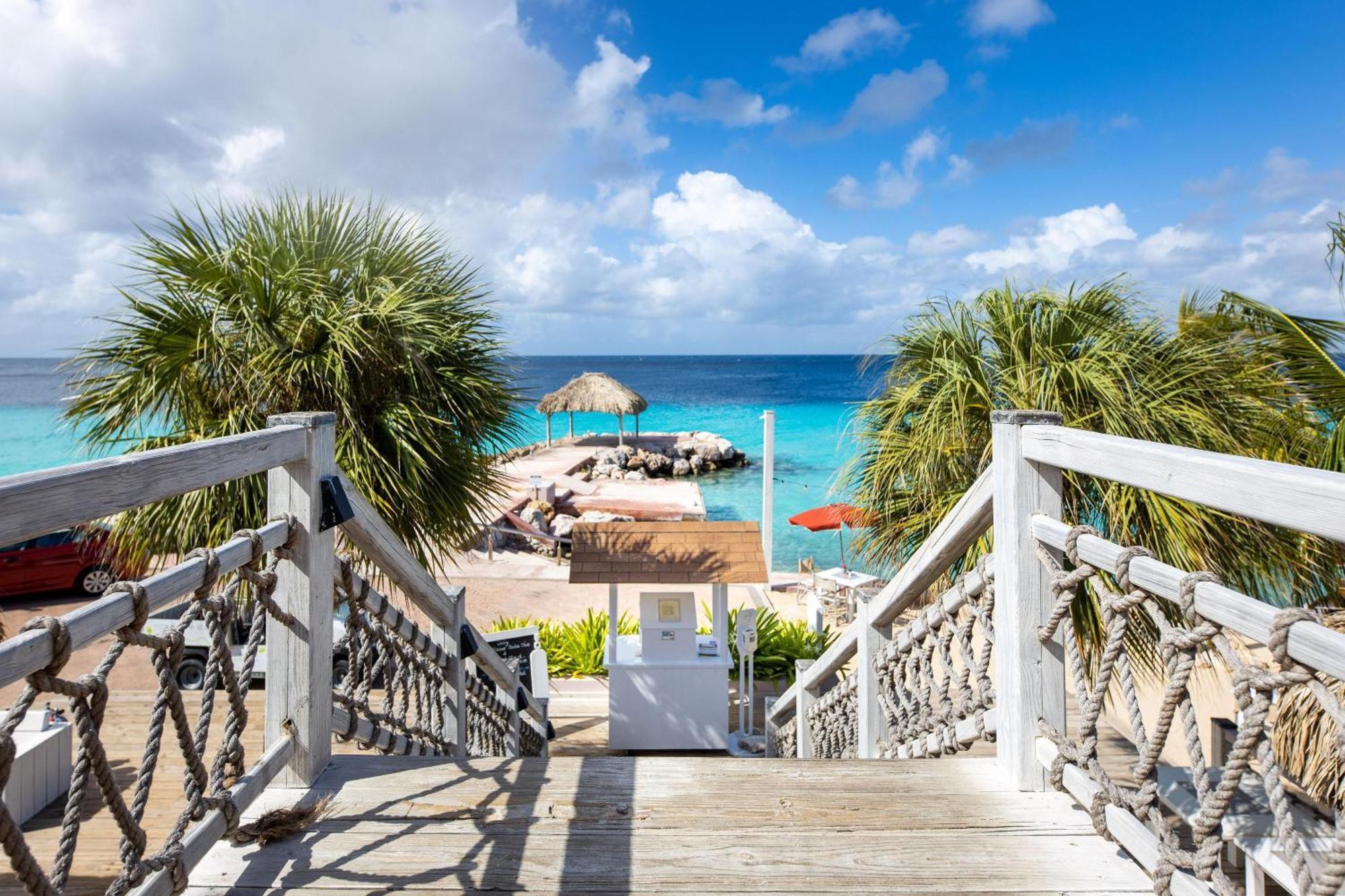 Oasis Coral Estate Beach, Dive&Wellness Resort Willibrordus Exterior foto