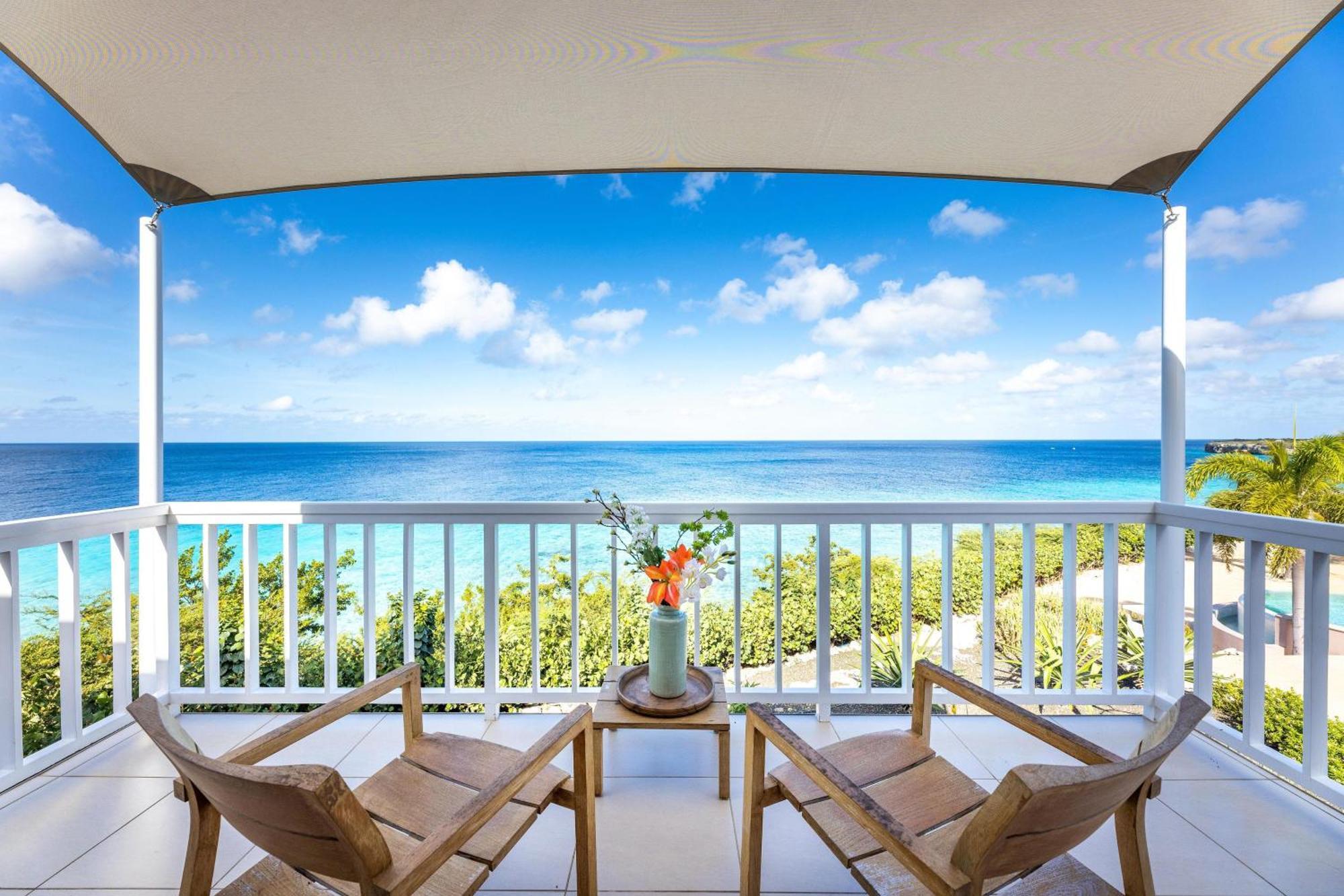 Oasis Coral Estate Beach, Dive&Wellness Resort Willibrordus Exterior foto